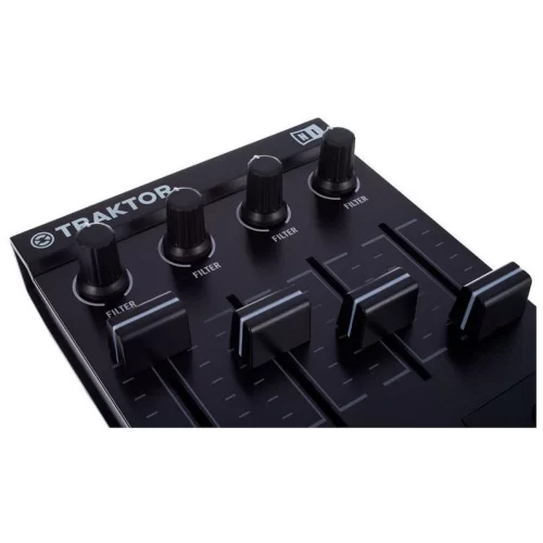 Native Instruments Traktor Kontrol F1 DJ контроллер для